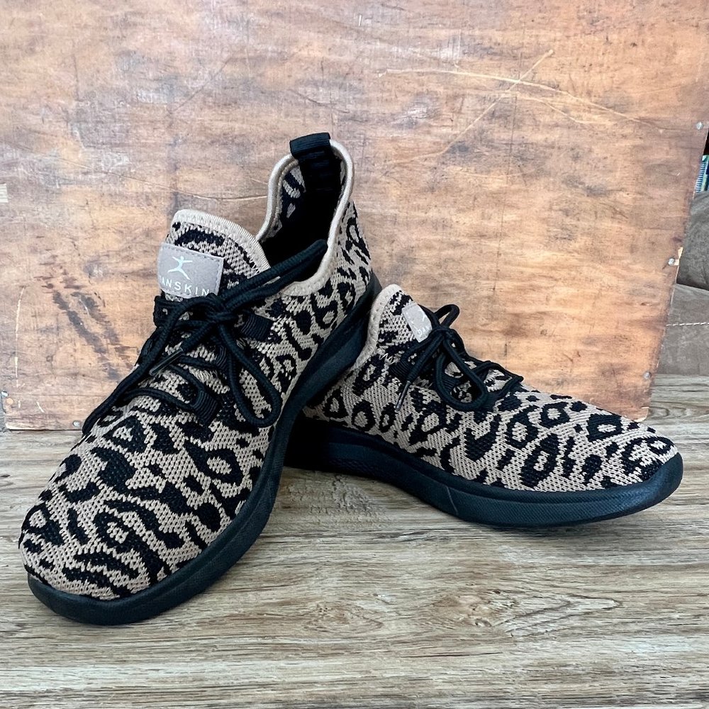 Danskin Sneakers, Ferocity Leopard Print, Size 8.5, Like New! - Picture 2 of 10